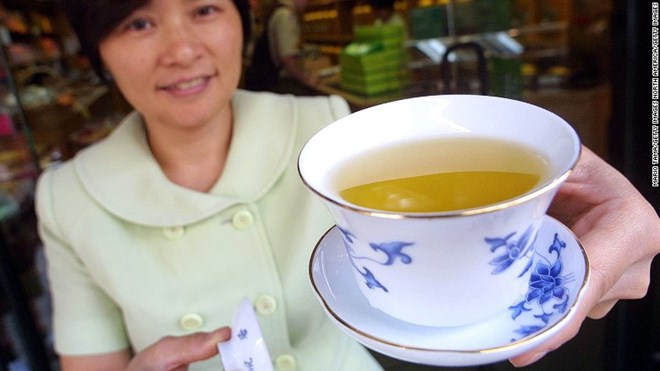 Khoa học phương Tây khẳng định công dụng tuyệt vời của trà xanh